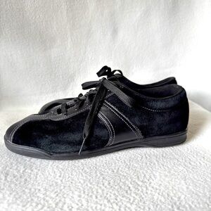 Easy Spirit Size 10WWomen's Black Suede/Leather Lace Up Walking Comfort Sneakers
